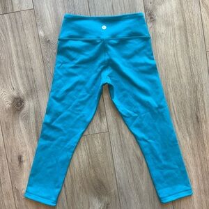 LULULEMON Bright Blue Teal & Navy Reversible Workout Cropped Leggings